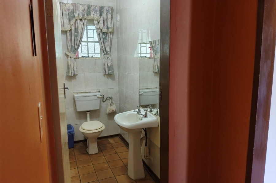Commercial Property for Sale in Hartbeespoort Rural North West